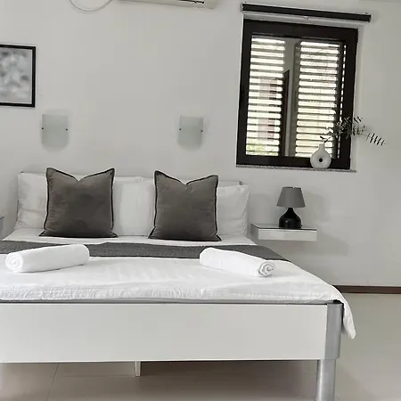 Stefan Apartment *