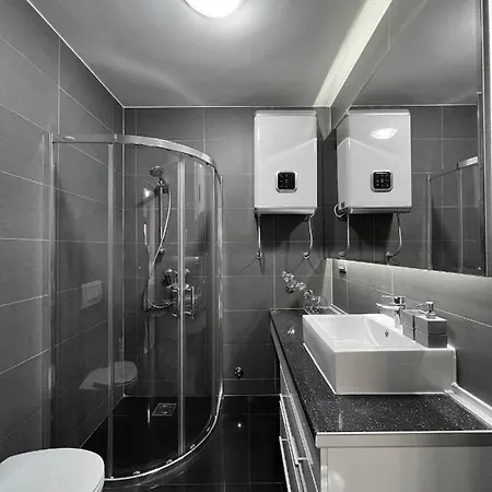 Stefan Apartment *