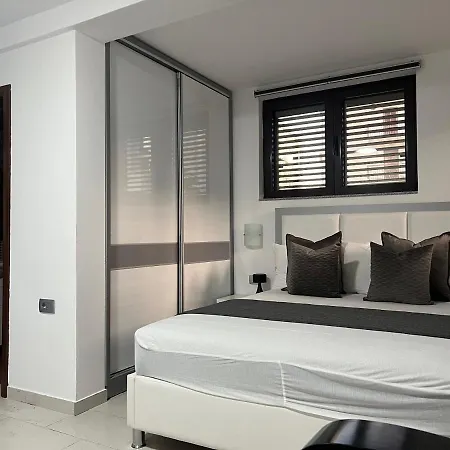 Stefan Apartment Budva